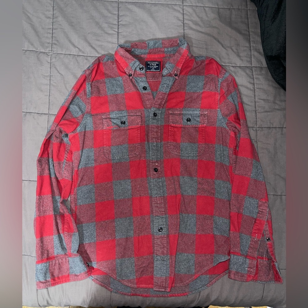 Abercrombie & Fitch red and gray flannel size Medium